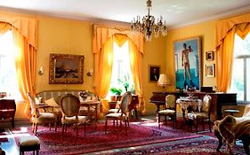 Hotel Töyrylä Manor